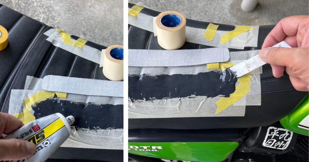 250TRのバイクシートに接着剤を直接塗り、ヘラで均一に延ばすリペア工程の様子。